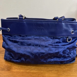 Coach Damen Nylon Handtasche mit Lederbesatz - Bild 1 von 14