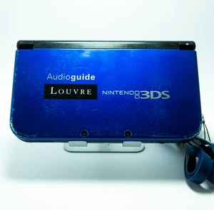 NINTENDO NEW 3DS XL LOUVRE AUDIOGUIDE EDITION – CONSOLE ESCLUSIVA MUSEO PARIGI - Foto 1 di 11