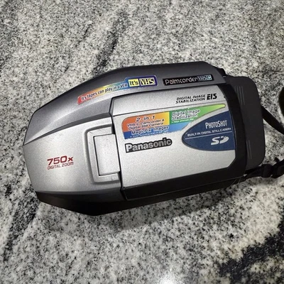 Panasonic Camcorder PV-L452D L452 Bundle Vintage - Image 1 of 4