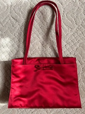 Bolso Charles David Rojo Satén Lazo Bolso Día de San Valentín Foto 1 de 4