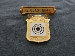 (A45-12) Coast Guard Distinguished Pistol Shot Badge SELTEN !! - Picture 1 of 3