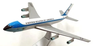 Corgi Maßstab 1/144 Druckguss AA32901 - Boeing VC-137C Air Force One - Bild 1 von 5