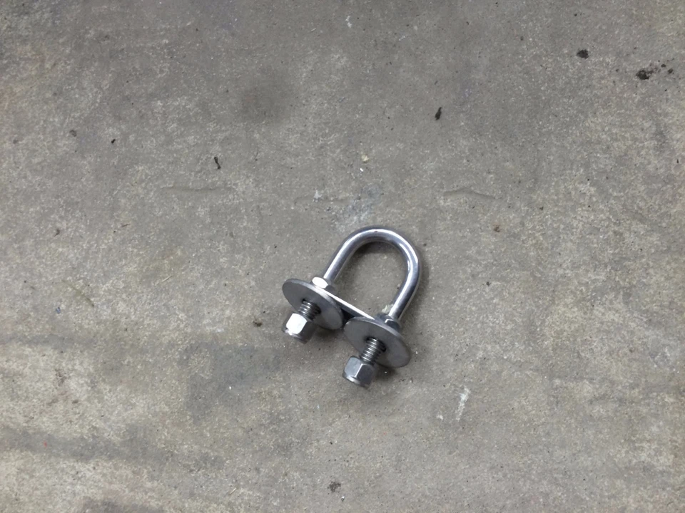 Gancho de reboque 1997 tigershark daytona 1000 - Imagem 1 de 1