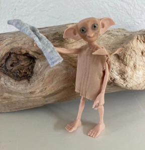 724⚜️ Poupée Figurine Dobby Avec Sa Chaussette Harry Potter Mattel Hauteur 12 Cm - Imagen 1 de 5