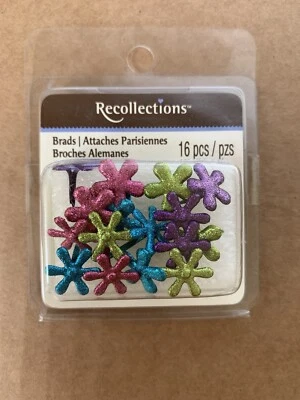 Nuevo en Paquete Recuerdos Brillante Flor Forma Brads Álbum de Recortes Artesanía Fabricación de Tarjetas Foto 1 de 3