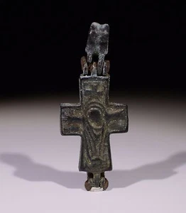 LOVELY BYZANTINE BRONZE RELIQUARY CROSS CIRCA 6TH-12TH CENTURY AD - Picture 1 of 2