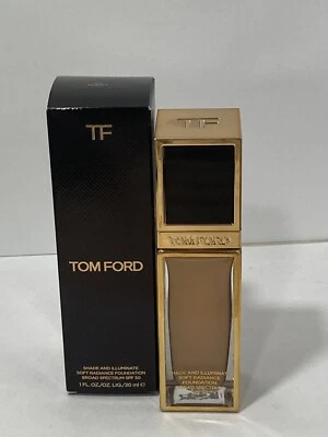 Tom Ford Shade And Illuminate Soft Radiance Foundation 7.0 TAWNY - Image 1 of 2