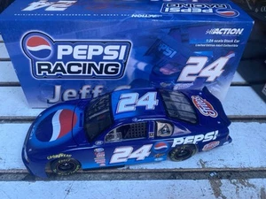 2000 Jeff Gordon #24 Pepsi Chevrolet Monte Carlo 1/24 Action Diecast Nascar - Picture 1 of 2