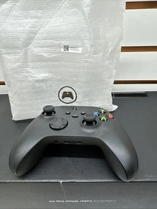 XBOX Wireless Remote For XBOX One Model 1708 Black  - Picture 1 of 3