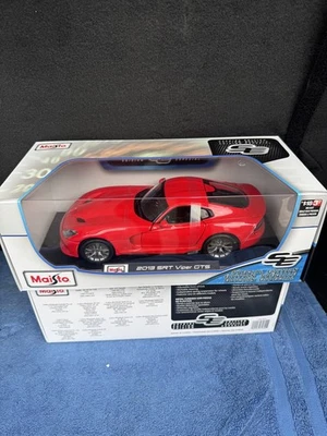 Maisto 2013 SRT Viper GTS 1:18 Special Edition Diecast  — Brand New w/ Box — Red - Image 1 of 3