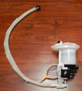 Fuel Filter w/ Sending Unit for Mercedes-Benz C300 C350 E350 E550 GLK350 - Bild 1 von 6