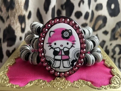 Tarina Tarantino Pink Head Mod Hello Kitty Striped Lucite HUGE Cameo Bracelet - Image 1 of 4
