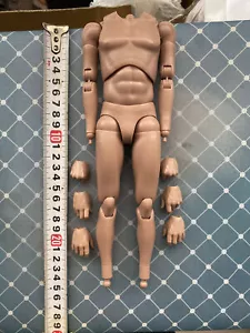 Figura cuerpo de hombros estrechos de soldado 1/6 M01 para figura de hombros estrechos de 12"" - Imagen 1 de 3