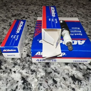 NEW GENUINE GM ACDelco Spark Plugs R42TS Set Of 6 - Picture 1 of 5