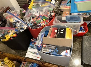 HUGE! Mixed LEGO LOT! Over 30 Lbs! Star Wars, Minecraft, Lego friends, Spider - Picture 1 of 24