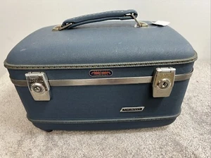 Vtg American Tourister Tiara Train Case Blue Makeup Carry On Luggage Excellent - Picture 1 of 9
