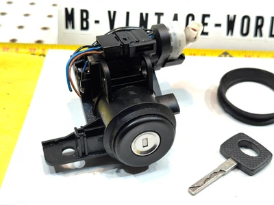 Mercedes genuíno 94-97 W202 C36 C280 Sedan trava traseira do porta-malas 1 conjunto e 1 chave - Imagem 1 de 4