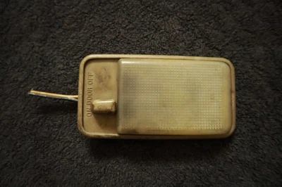 Conjunto de luz interior trasera Toyota Celica Supra 1982-1986 Foto 1 de 2