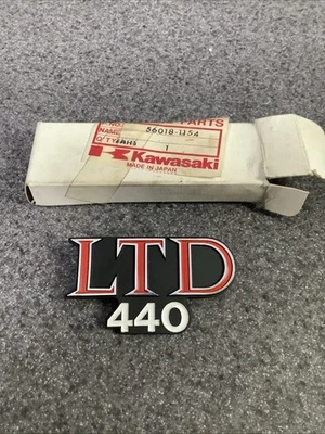 Cubierta lateral Kawasaki 1980 KZ 440 LTD A1 marca 56018-1154 (119E) Foto 1 de 3
