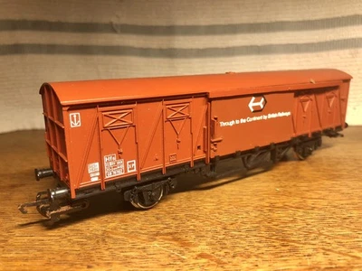 Hornby R738 Ferry Van ANGLO CONTINENTAL w/Sliding Doors - OO Gauge VGC - Image 1 of 4