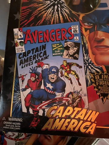 1998 Toy Biz Marvel Comics Famous Cover Series Captain America 8" Action Figure Cover