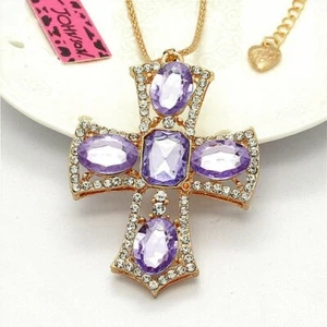 Betsey Johnson Ostern Kreuz bunt Kristall Gold Anhänger Halskette Gratis Geschenktüte - Bild 1 von 3
