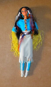 Mattel Vtg 1993 Native American Barbie Doll special edition with clothes NWOB - Picture 1 of 2