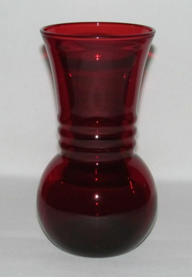 Anchor Hocking Glass ROYAL RUBY Red "Harding" Medium Flared Flower Vase - Image 1 of 1