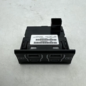 JEEP GRAND CHEROKEE L CENTER CONSOLE REAR USB CHARGING PORT OEM 2022 - 2023 - Picture 1 of 10