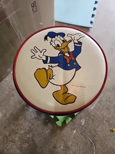 Taburete Pato Donald Producción Walt Disney De Colección 13" W X 10" H Para Niños - Imagen 1 de 9
