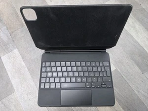Apple Magic Keyboard Backlit UK QWERTY A2261 for Apple iPad Pro 11" iPad Air 4/5 - Photo 1/14