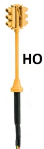 HO Scale - 1960s Style Traffic Lights, Powered Double-Sided - 949-4365 - Picture 1 of 2