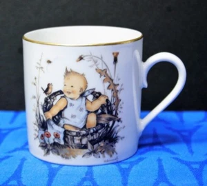 Hummel 1973 Child's Cup Sister Berta Schmid Bros Baby Boy, Birds Sweet, MINT! - Picture 1 of 4