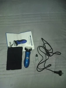 Tri-Head Electric Men's Grooming Tool - Picture 1 of 1