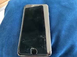 iPhone 6 - 32gb In Box With Accessories - Picture 1 of 9