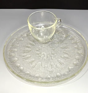 Vintage Indiana Glas, 3er Set, Sunburst Snack 9 1/4" Teller & Tassen Set - Bild 1 von 4