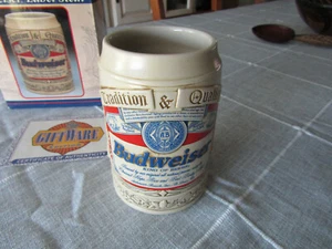 Anheuser-Busch 1996 Budweiser Label Bierstein mit Box & COA - Bild 1 von 2