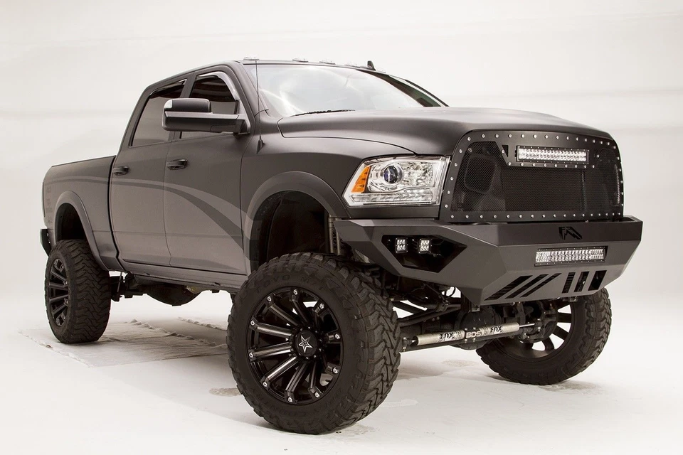 Fab Fours Vengeance Front Bumper Fits For 2015-2018 Ram 2500/3500 DR10-V2951-1 Foto 1 de 3