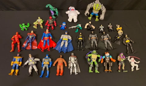 SUPER HERO ACTION FIGURE LOT COLLECTION BUNDLE TOYS MARVEL DC SUPERMAN BATMAN Cover