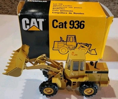 Caterpillar Cat 936 Wheel Loader - Conrad 1:50 Scale Diecast Model #2886 New - Image 1 of 4