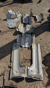MERCEDES C EXHAUST HEAT SHIELD UNDERBODY SET  W204 2.1D (2007-2014) - Picture 1 of 15