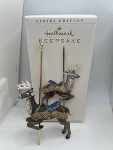 2006 TÄNZELNDES RENTIER Karussellfahrt Punze Andenken Ornament - MIB! - Bild 1 von 5
