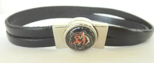NUEVO NFL CINCINNATI BENGALS PULSERA DE CUERO CIERRE MAGNÉTICO 7 PULGADAS - Imagen 1 de 4