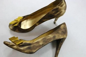 Womens J Crew 10 M Bow Peep Toe Heels Golden Textured A288 jv - Picture 1 of 4
