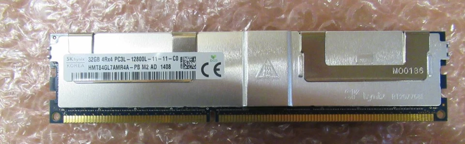 Fujitsu 32GB DDR3 PC3L-12800L 1600MHz ECC 4Rx4 S26361-F3782-L617 Server Memory - Image 1 of 1