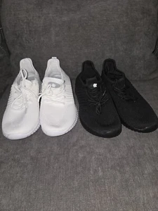 SK TRIP WOMENS WALKING SHOE US Sz 8 NEW 2 Pairs BLACK AND WHITE - Picture 1 of 5