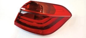 BMW OEM Rear light in the side panel right 7461474 7A46735 2' F45 Active Tourer - Bild 1 von 11