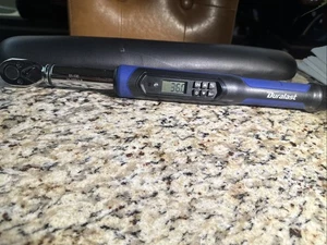 Duralast 3/8" DR. Reversible Electronic Torque Wrench 20-100 Ft. Lbs (51-130) - Picture 1 of 9