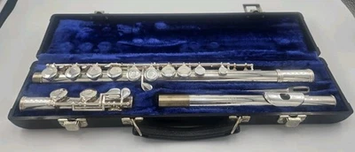 FLAUTA PLATEADA MODELO M2 Gemeinhardt Elkhart usado Foto 1 de 4