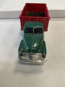Camión Chevy 1950 vintage ERTL #2916Q con cama roja de stock vivo, escala 1/43, raro - Imagen 1 de 12